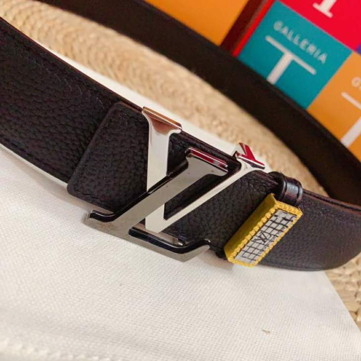 Picture of Louis Vuitton Belts _SKUfw123605854fw